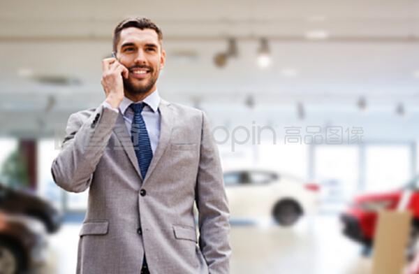 汽车销售新篇章 数字化手势与人性化微笑的完美融合